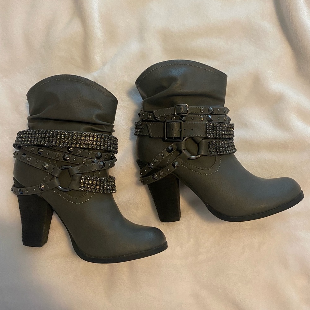 Not Rated Grey Boots